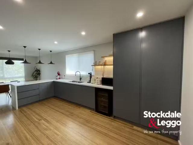 New 44 Koonalda Road, Gladstone Park VIC 3043