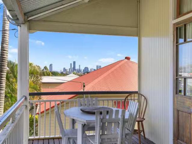 Rental! 44 Macrossan Avenue, Norman Park, QLD 4170
