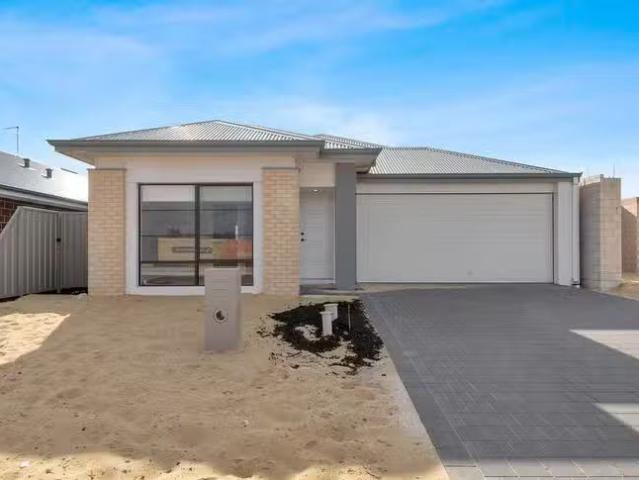 Cozy 44 Setosa Loop, Byford, WA 6122