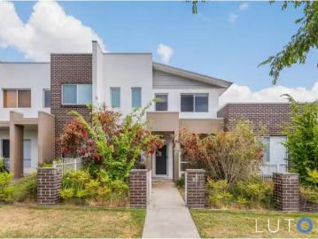 For Rent! 4/50 Peter Cullen Way, Wright Townhouse for rent Li.