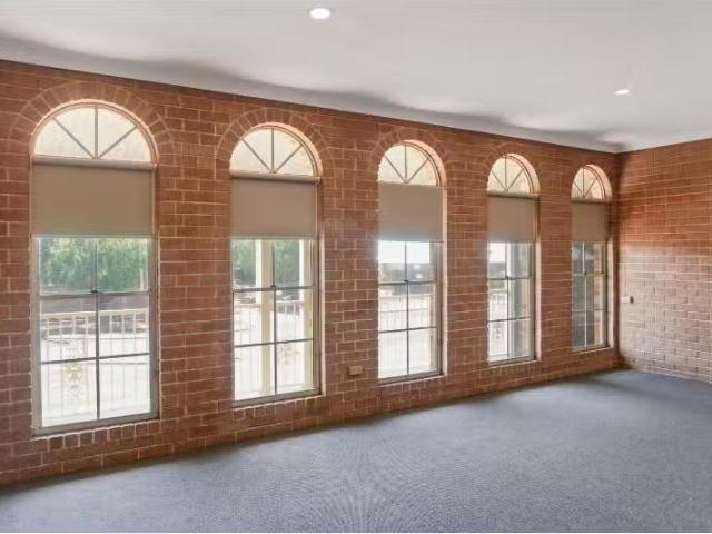 Nice 4/50A Sherriff Street, FORBES Apartment for rent Listed.