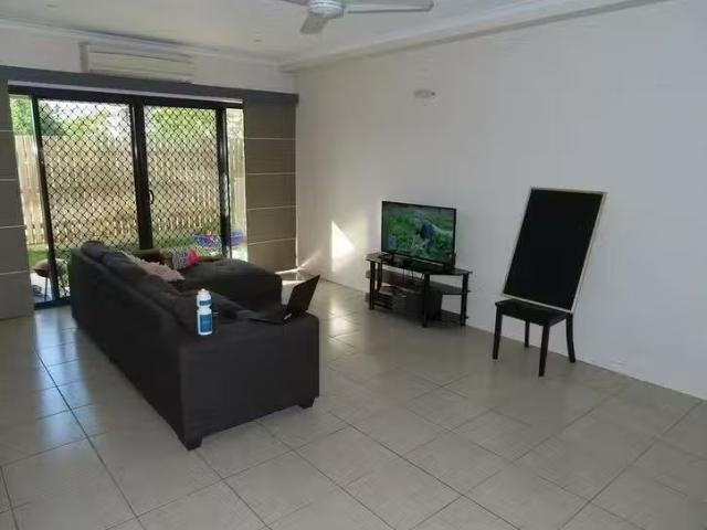 Charming 4/52 Poole Street, Bowen, QLD 4805
