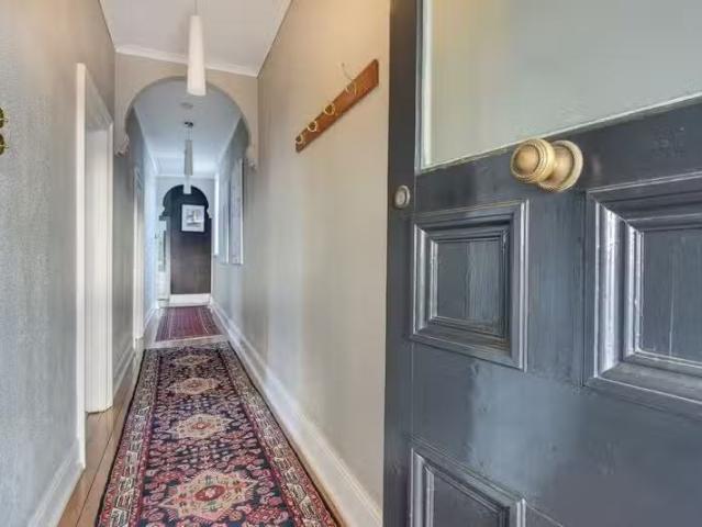 Cheap 45 Lord Street, SANDY BAY, TAS 7005 House for Rent