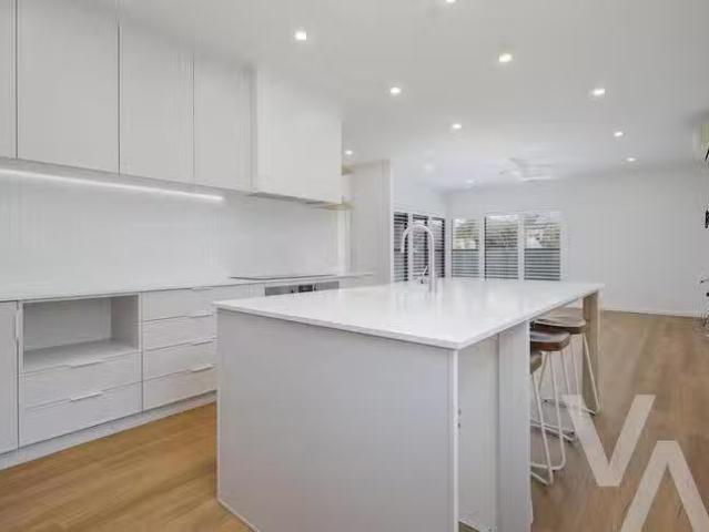 Cozy 462 Glebe Road, Adamstown, NSW 2289