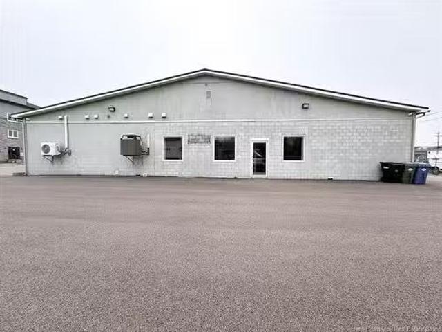 Charming 463 Champlain St, Dieppe, NB, E1A 1P2 commercial fo.