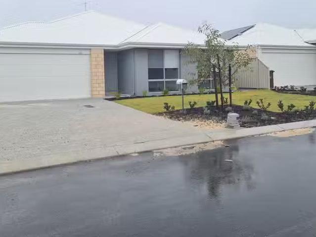 Nice 46 Barrelman, ALKIMOS, WA 6038 House for Rent