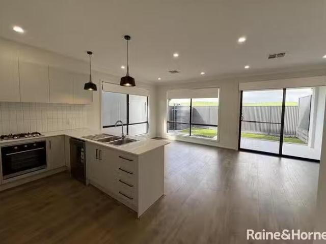 For Rent! 46 Mitford Grove, Gawler East, SA 5118