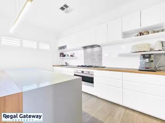 Deal! 46C Swan Road, Attadale, WA 6156