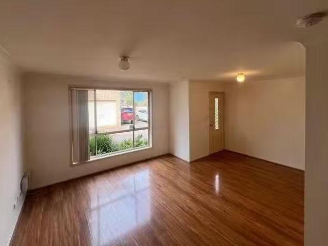 Unique 4/73 74 Park Avenue, Kingswood, NSW 2747