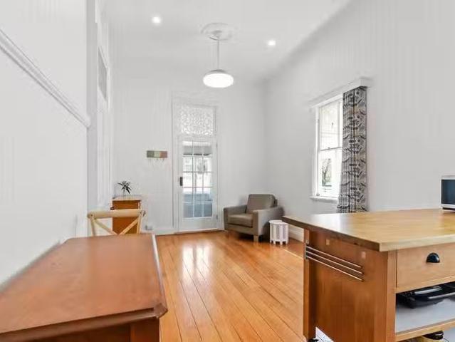 For Rent! 48 Broadway Street, Woolloongabba, QLD 4102