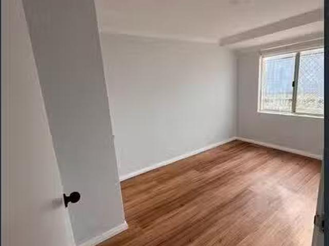Cheap 48 Christian Circle, Quinns Rocks, WA 6030