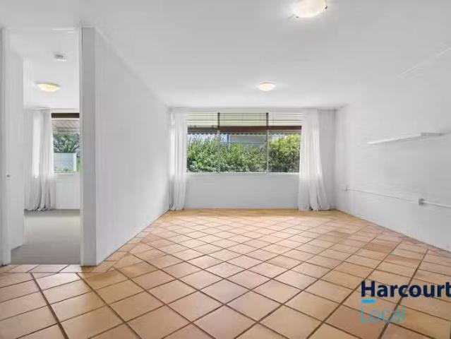 Deal! 4/8 Comus Avenue, ASCOT, QLD 4007 Unit for Rent