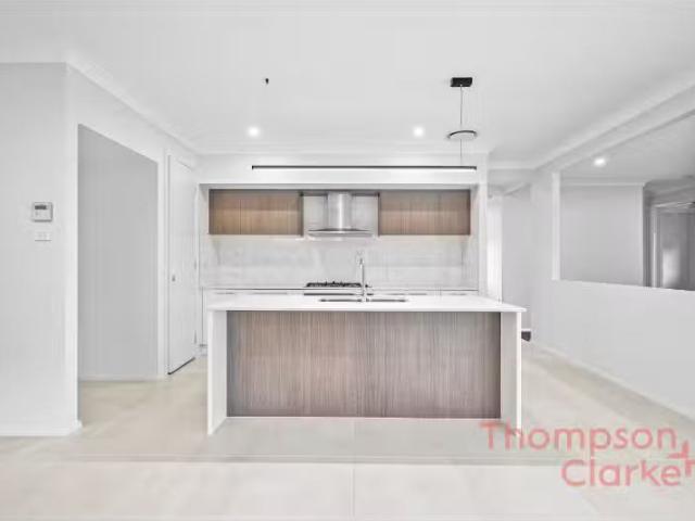 Charming 48 Ridgeview Drive, Cliftleigh House for rent Listed.