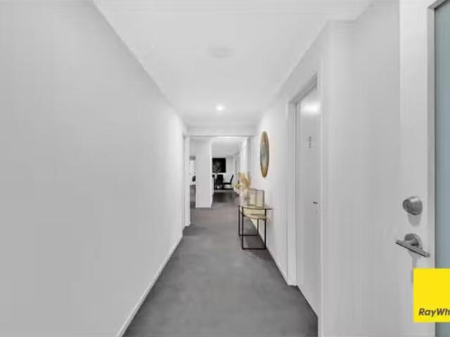 New 49 Rockpool Road, TRUGANINA House for rent Listed by Blak.
