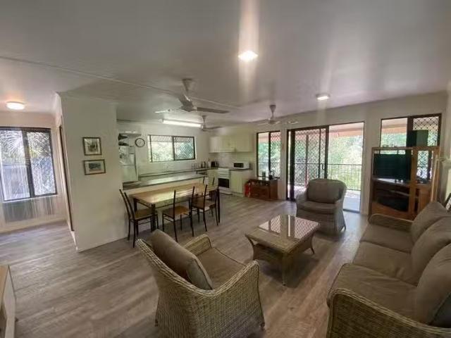 Cheap 4 Mirabel Avenue, Arcadia, QLD 4819