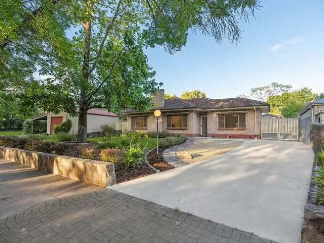 Cheap 4 Mount Barker Road, Hahndorf, SA 5245