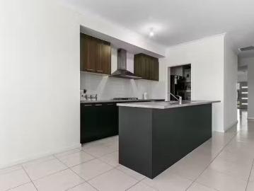 Just in! 4 Adam Smith Avenue, Two Wells, SA 5501