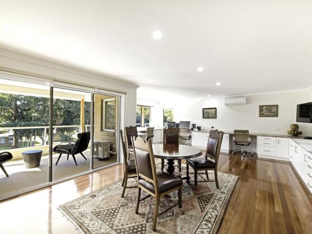 For Rent 4 Bedroom Apartment NAROOMA NSW DS104955667