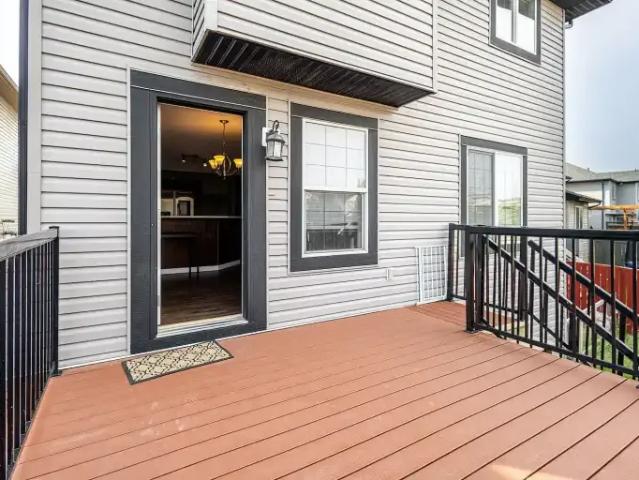 For Rent 4 Bedroom Apartment Airdrie AB DS105486376