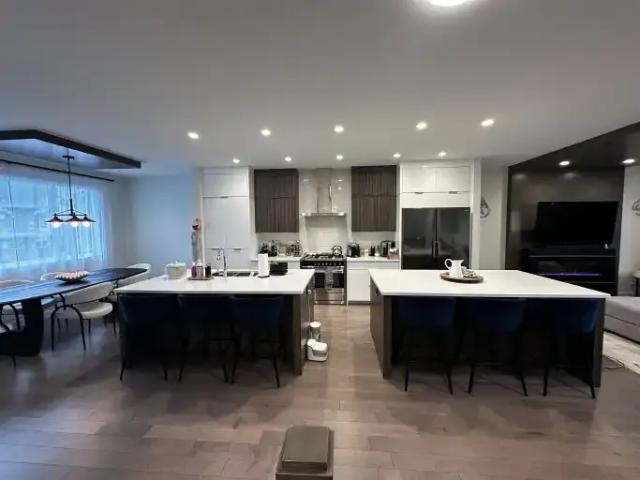 For Rent 4 Bedroom Apartment Calgary AB DS105486519