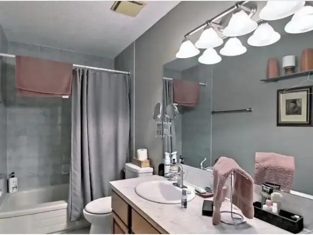 For Rent 4 Bedroom Apartment Calgary AB DS105118860