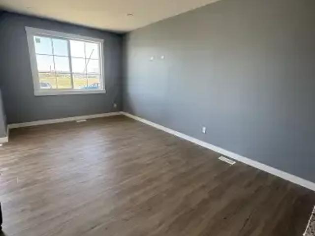For Rent 4 Bedroom Apartment Calgary AB DS105198565