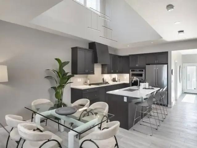 For Rent 4 Bedroom Apartment Calgary AB DS106118092