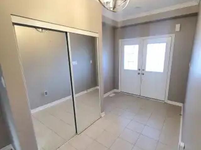 For Rent 4 Bedroom Apartment Clarington ON DS104142684