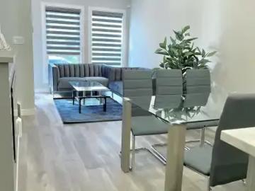 Queen Alexandra, Edmonton, Alberta - Equipped kitchen