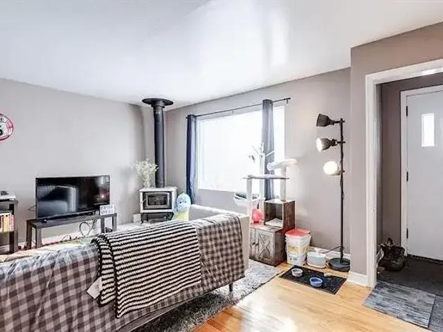 For Rent 4 Bedroom Apartment Edmonton AB DS104401622