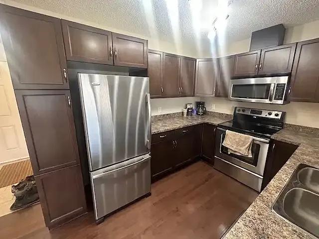 For Rent 4 Bedroom Apartment Edmonton AB DS104598165