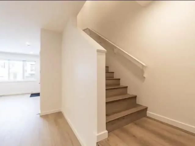 For Rent 4 Bedroom Apartment Edmonton AB DS105486304