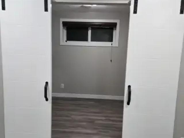 For Rent 4 Bedroom Apartment Edmonton AB DS105821868