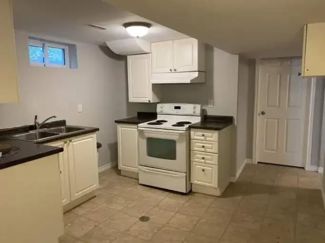For Rent 4 Bedroom Apartment St. Catharines ON DS102846787