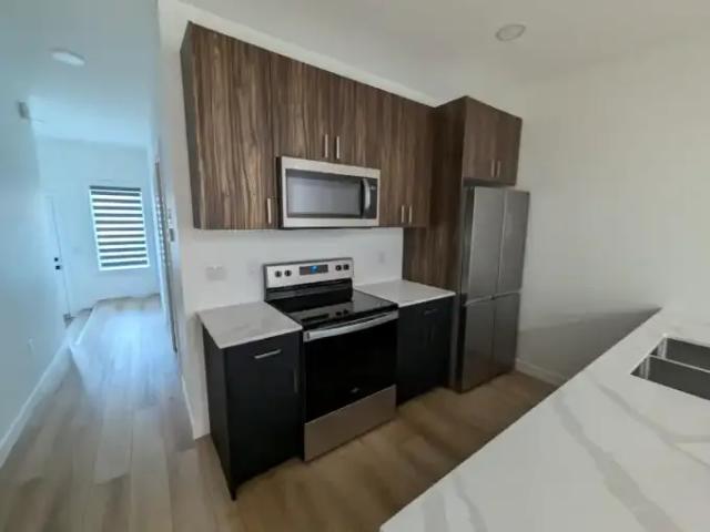 For Rent 4 Bedroom Apartment Winnipeg MB DS105071838