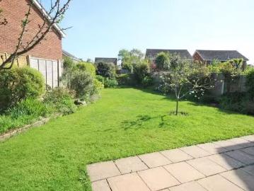 Just in! 4 bedroom detached house for rent in Silverdale, Bart.