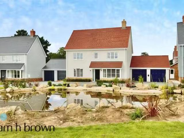 Cheap 4 bedroom detached house for rent in Windermere Way, Han.