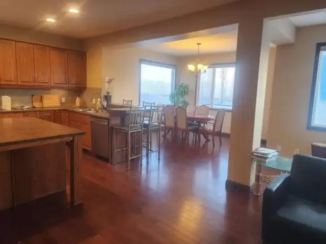 For Rent 4 Bedroom House Cochrane AB DS105933732