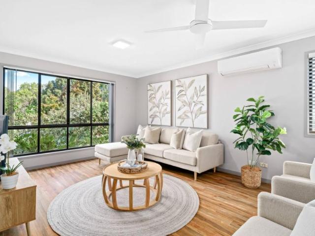 For Rent 4 Bedroom House Cooroy QLD DS102408668