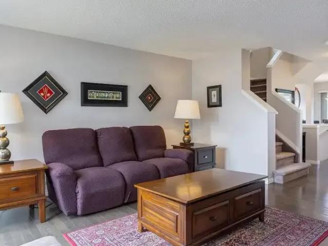 For Rent 4 Bedroom House Calgary AB DLS105100393