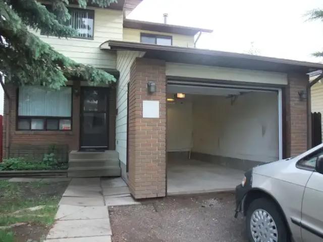 For Rent 4 Bedroom House Calgary AB DS103611173