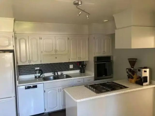 For Rent 4 Bedroom House Calgary AB DS103611697
