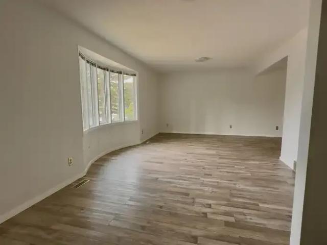 For Rent 4 Bedroom House Calgary AB DS104972569