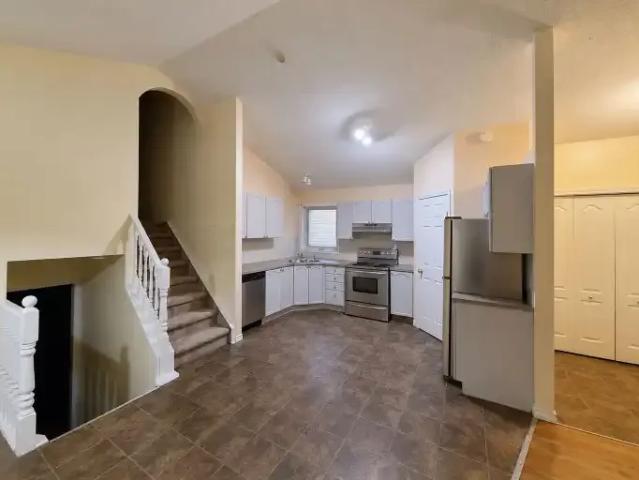 For Rent 4 Bedroom House Calgary AB DS104972675