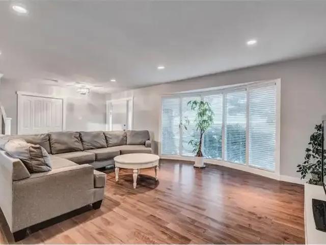 For Rent 4 Bedroom House Calgary AB DS105185916