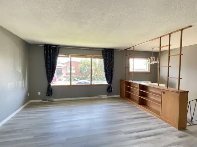 For Rent 4 Bedroom House Calgary AB DS105100698