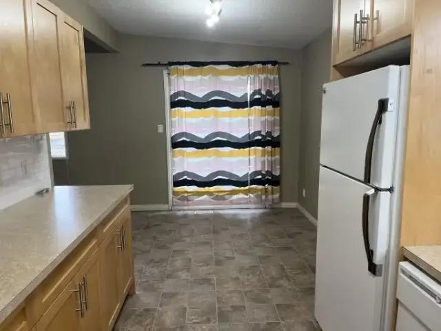 For Rent 4 Bedroom House Calgary AB DS105110853