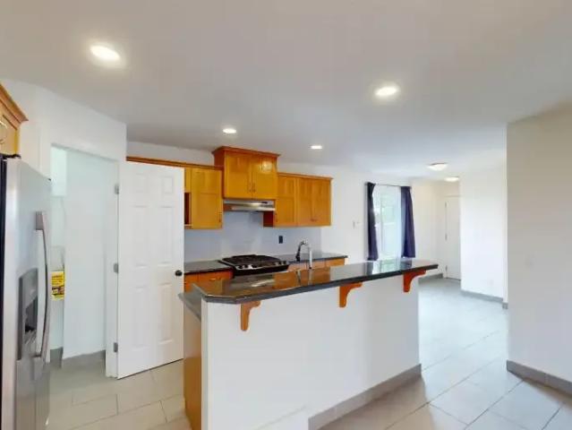 For Rent 4 Bedroom House Calgary AB DS105394842