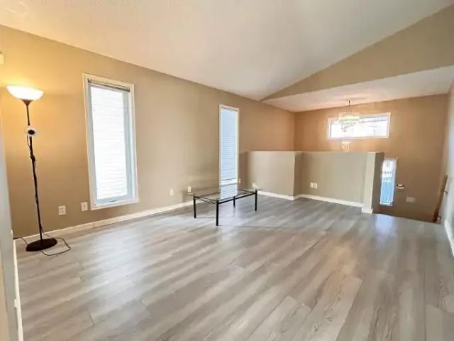 For Rent 4 Bedroom House Calgary AB DS105467136