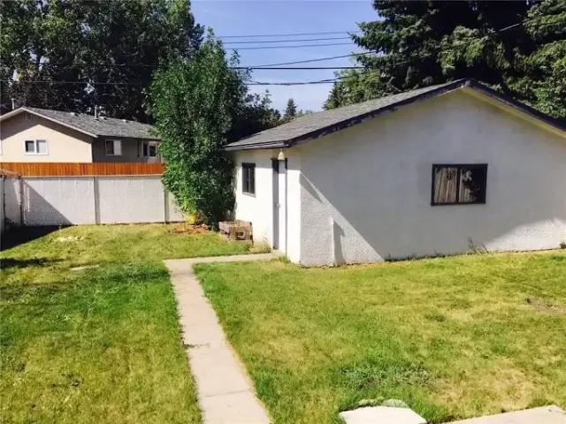 For Rent 4 Bedroom House Calgary AB DS105565494